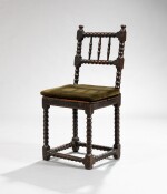 Chaise en chêne teinté, travail anglais, XVIIe siècle, vers 1670