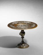 Coupe Ornée d'Arabesques et de Feuilles de Vigne (Tazza with Vines, Cat Masks and Owls)