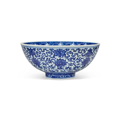 View full screen - View 1 of Lot 115. A large blue and white 'Eight Buddhist Emblems' bowl, Seal mark and period of Qianlong.