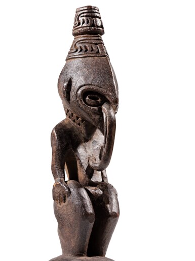 View full screen - View 1 of Lot 87. Statuette, Sepik, Papouasie Nouvelle-Guinée | Sepik figure, Papua New Guinea.