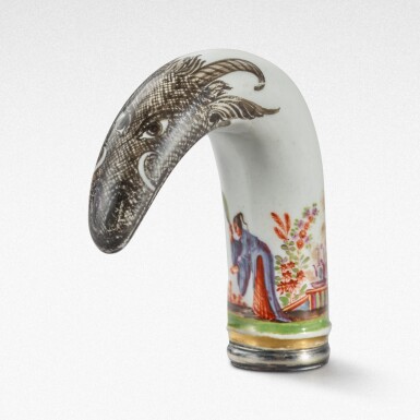 View full screen - View 1 of Lot 89. A Meissen silver-mounted horn-shaped cane handle, Circa 1730-35.