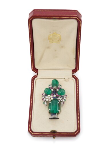 View full screen - View 1 of Lot 6. AN ART DECO BROOCH (UNA SPILLA ART DECO) | CARTIER, PARIS, 1929.