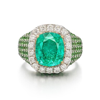 View full screen - View 1 of Lot 1884. Paraíba Tourmaline, Green Garnet and Diamond Ring | 3.82克拉「巴西」帕拉伊巴碧璽 配 沙弗萊石 及 鑽石 戒指.