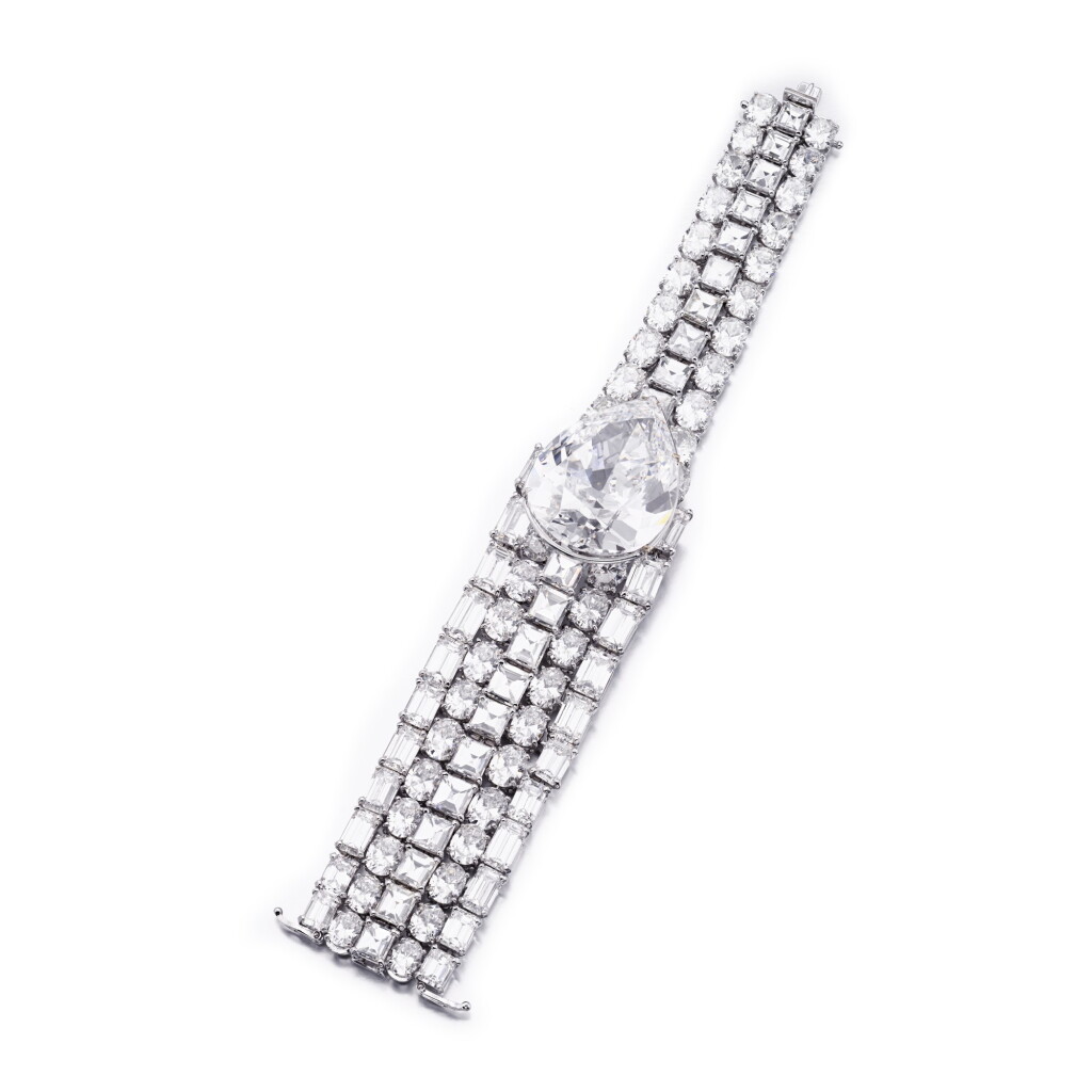 View full screen - View 1 of Lot 297. Magnificent diamond bracelet | 鑽石手鏈.