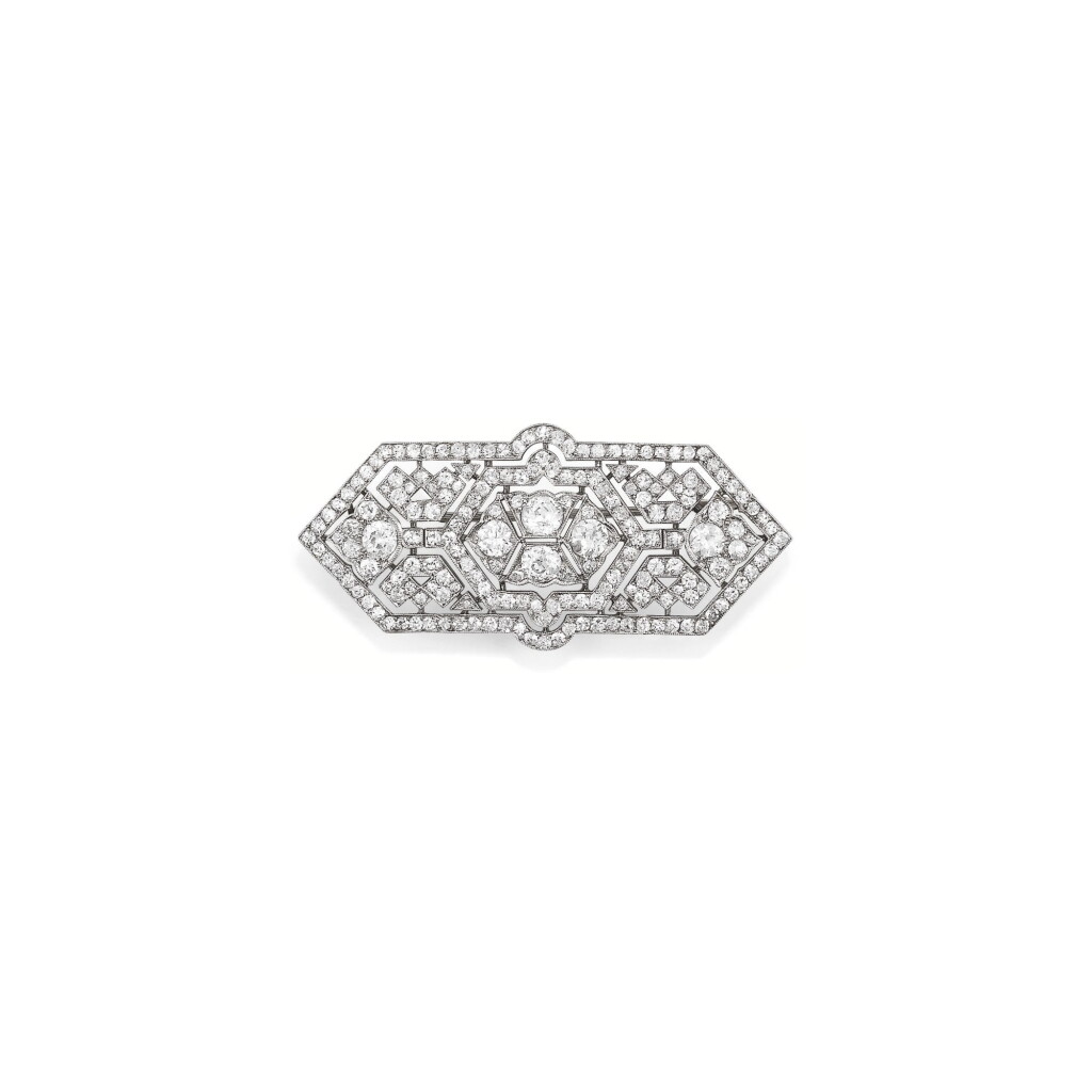 View full screen - View 1 of Lot 234. BROCHE DIAMANTS, VERS 1930 | DIAMOND BROOCH, 1930S.