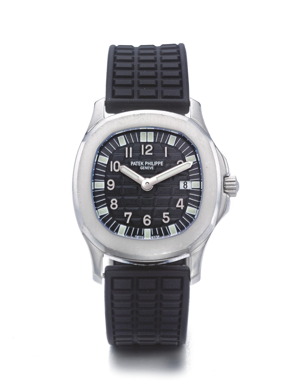 View full screen - View 1 of Lot 25. PATEK PHILIPPE | REF 4960 AQUANAUT, A LADY'S STAINLESS STEEL WRISTWATCH WITH DATE MADE IN 2000.