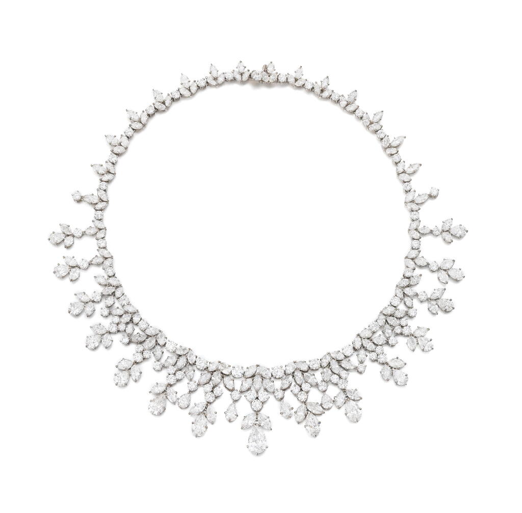 View full screen - View 1 of Lot 610. Exquisite diamond necklace.
