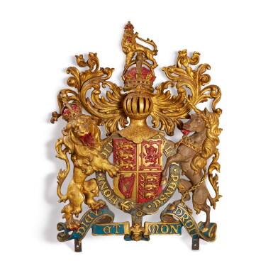 View full screen - View 1 of Lot 627. AN ENGLISH COLD-PAINTED CAST-IRON BRITISH ROYAL COAT OF ARMS, LATE 19TH/EARLY 20TH CENTURY.