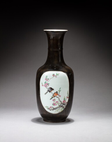 View full screen - View 1 of Lot 142. A gold-speckled black-ground famille-rose 'birds and flowers' vase, Qing dynasty, 19th century | 清十九世紀 黑地灑金粉彩開光花鳥圖瓶.