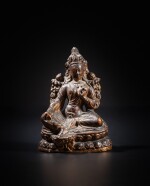 Statuette de Tara en terre cuite, Tibet, XVIIe / XVIIIe siècle | A moulded clay figure of Tara, Tibet, 17th / 18th century
