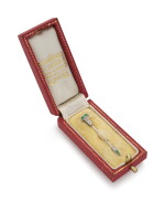 EMERALD AND DIAMOND TIE PIN (FERMA CRAVATTA CON SMERALDI E DIAMANTI) | CARTIER