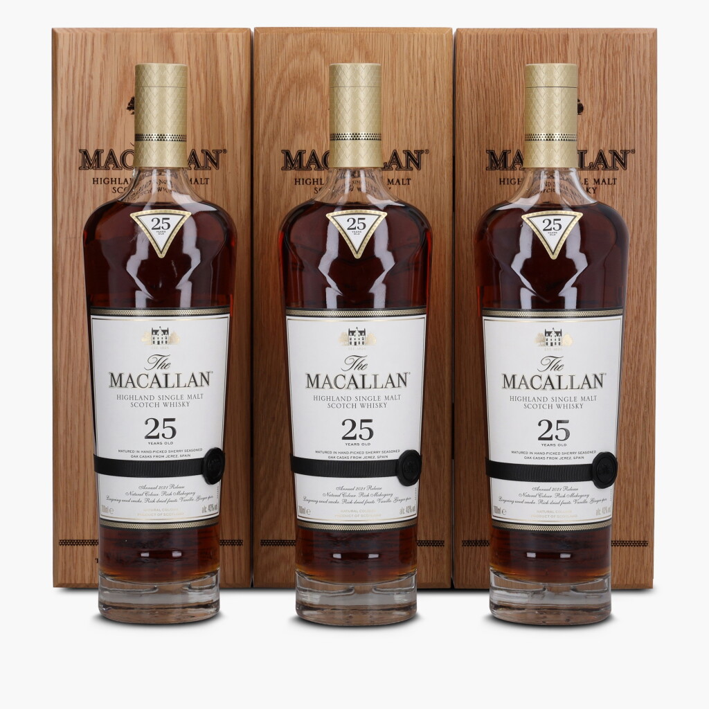 View full screen - View 1 of Lot 2015. The Macallan 25 Year Old Sherry Oak 43.0 abv NV (3 Bottles 70cl).