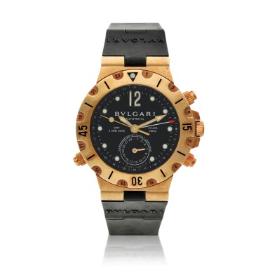 View full screen - View 1 of Lot 241. Reference SD 38 G GMT Diagono Scuba, A yellow gold triple time zone wristwatch with date, Circa 2000.