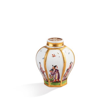 View full screen - View 1 of Lot 522. A Meissen porcelain chinoiserie hexagonal tea canister and cover, circa 1725.