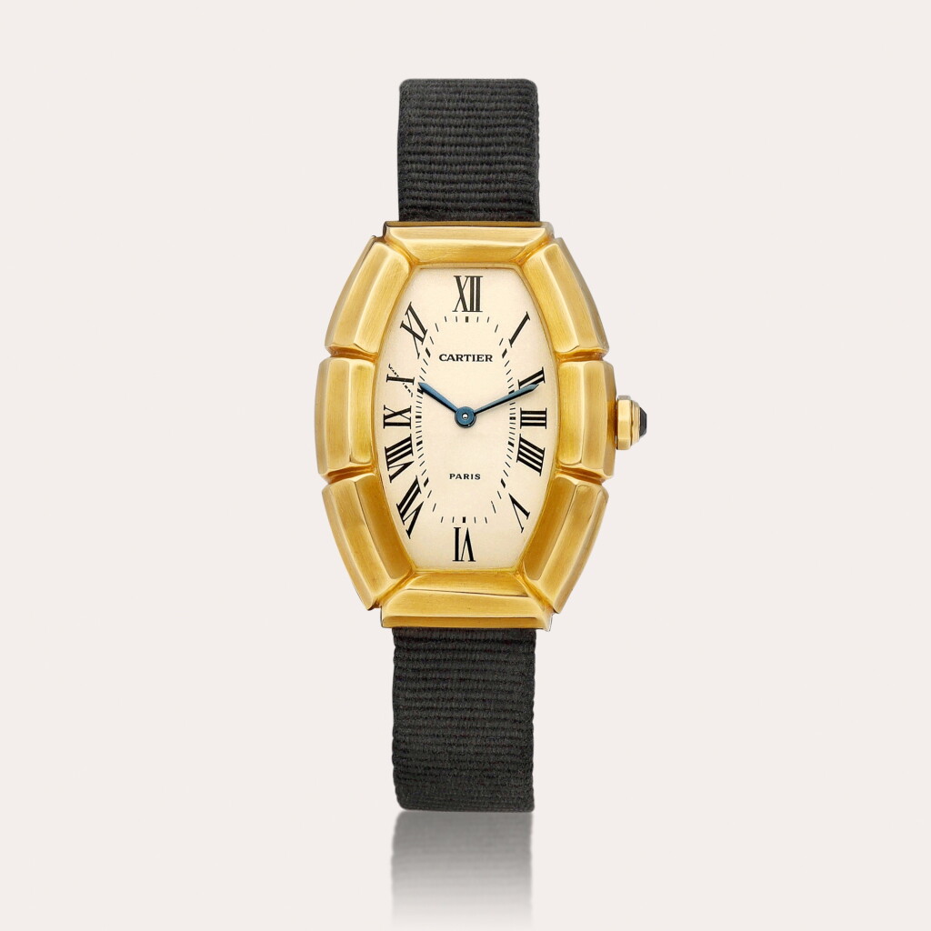 View full screen - View 1 of Lot 2175. Tonneau Bamboo A yellow gold wristwatch, Circa 1996 | 卡地亞 | 黃金腕錶,約1996年製.
