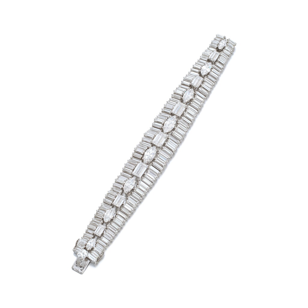 View full screen - View 1 of Lot 530. Diamond Bracelet.