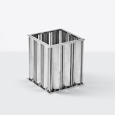 View full screen - View 1 of Lot 128. Wastepaper Basket.