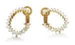PAIR OF DIAMOND EAR CLIPS, HARRY WINSTON | 鑽石耳環一對, 海瑞溫斯頓 ( Harry Winston )
