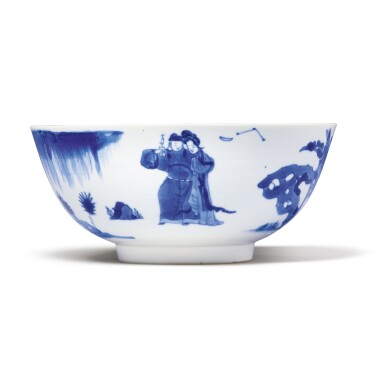 View full screen - View 1 of Lot 829. A BLUE AND WHITE 'FIGURAL' BOWL, QING DYNASTY, KANGXI PERIOD.