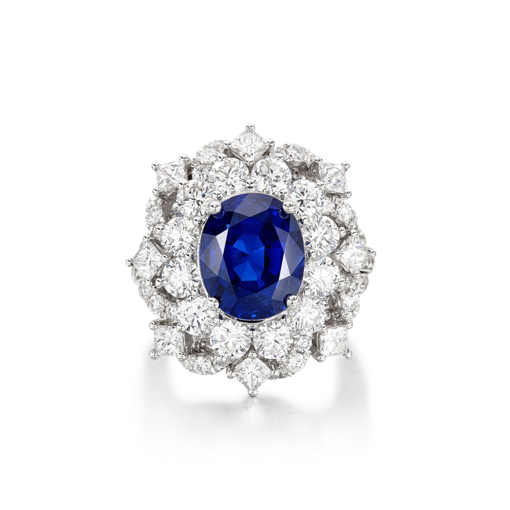 View full screen - View 1 of Lot 1880. Sapphire and Diamond Ring | 10.06克拉 天然 「斯里蘭卡 / 馬達加斯加 / 緬甸」未經加熱藍寶石 配 鑽石 戒指.