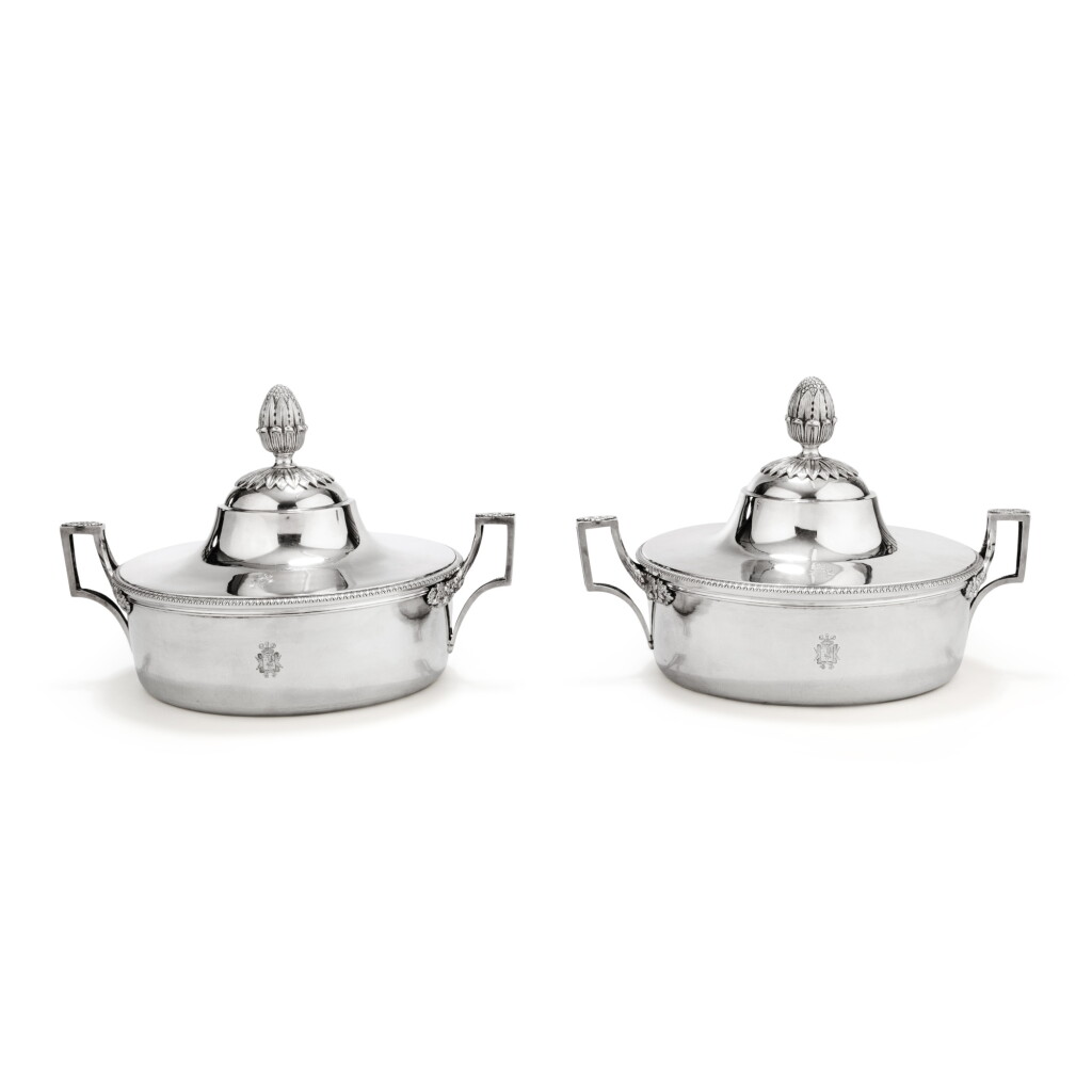 View full screen - View 1 of Lot 1103. A silver pair of covered vegetable dishes, France, circa 1810 | Paire de légumiers couverts, France, vers 1810.