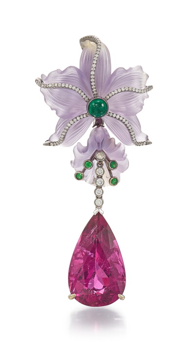 View full screen - View 1 of Lot 9111. GEM SET AND DIAMOND PENDANT | 寶石 配 鑽石 吊墜.
