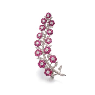 View full screen - View 1 of Lot 901. Ruby and diamond brooch.
