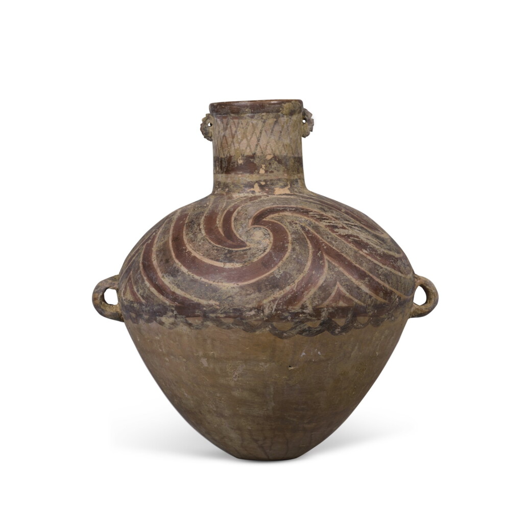 View full screen - View 1 of Lot 100. A painted pottery jar, Late Neolithic period, Majiayao culture | 新石器時代末 馬家窰文化.