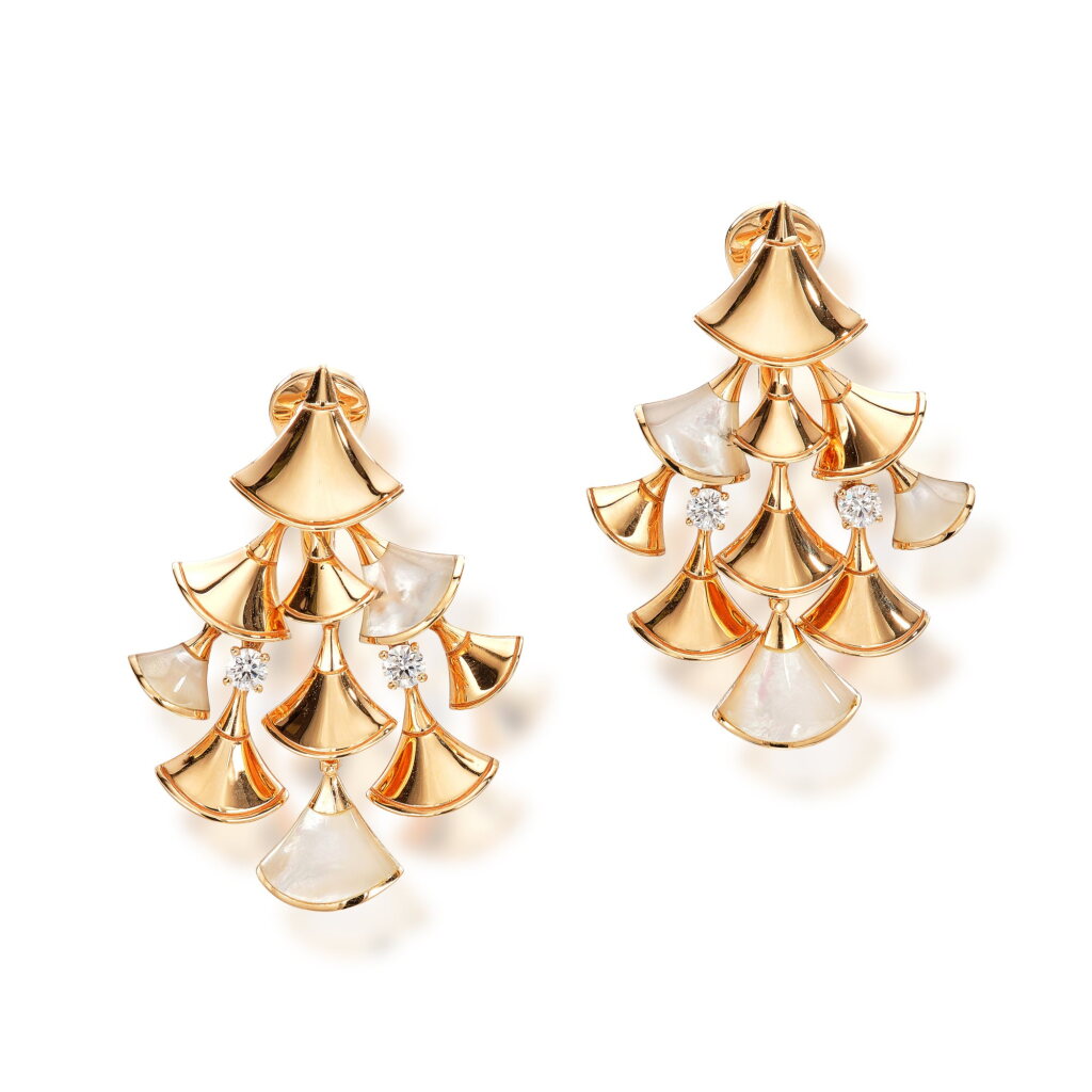 View full screen - View 1 of Lot 515. 'Diva's Dream' Pair of Mother-of-Pearl and Diamond Pendent Earrings | 寶格麗 | 'Diva's Dream' 貝母 配 鑽石 耳墜一對 .