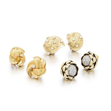 View full screen - View 1 of Lot 265. Collection of ear clips | Ensemble de clips d'oreille.