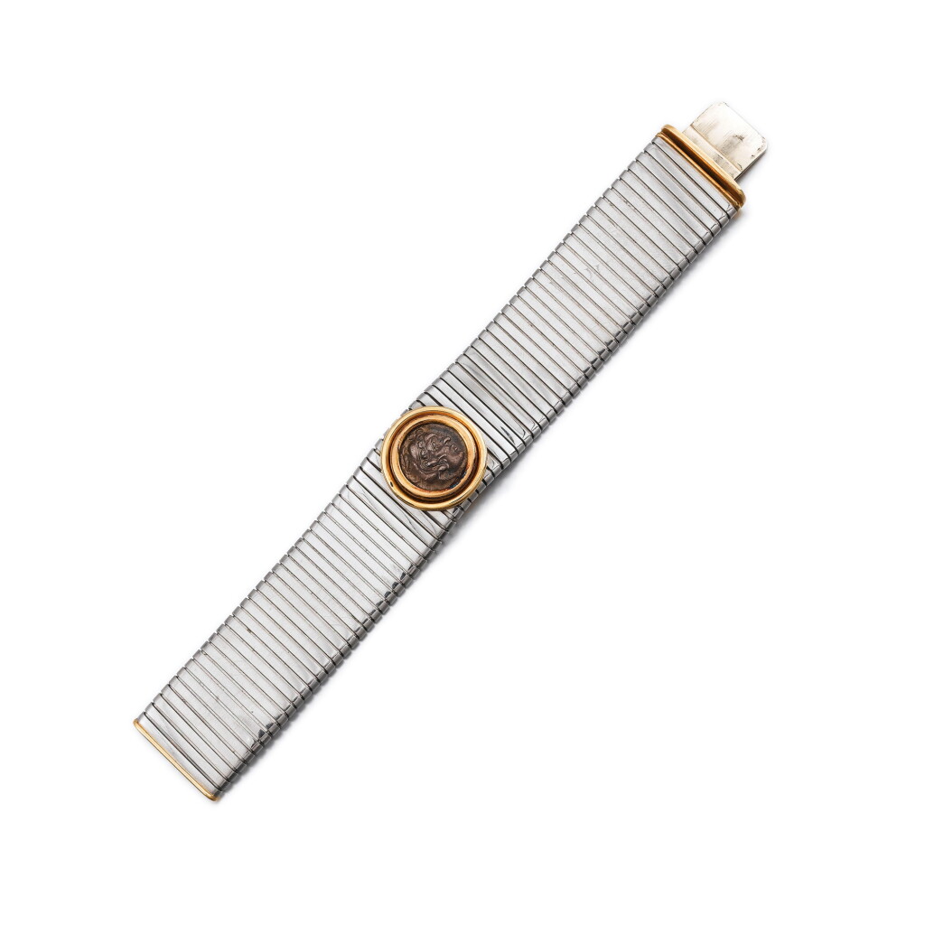 View full screen - View 1 of Lot 150. Bracelet or et acier | Gold and steel bracelet.