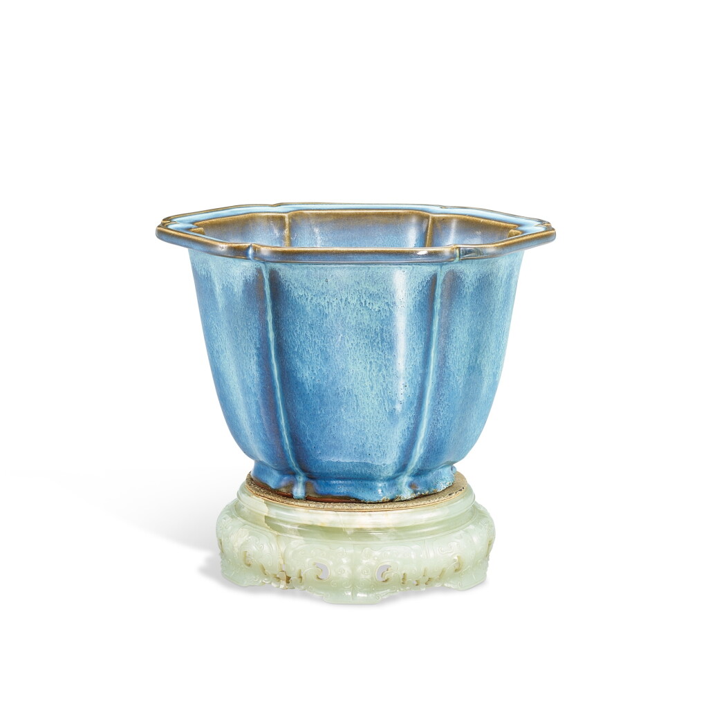 View full screen - View 1 of Lot 6015. An important and exceptional Junyao flowerpot, Early Ming dynasty | 明初 鈞窰天藍釉葵花式花盆 「五」字款 連 清十八世紀 白玉鏤雕座.