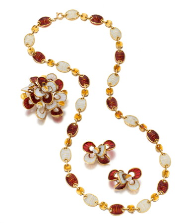 View full screen - View 1 of Lot 110. ENAMEL AND DIAMOND PARURE (PARURE IN SMALTO E DIAMANTI).