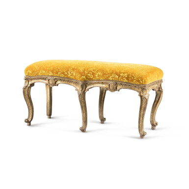 View full screen - View 1 of Lot 140. A giltwood banquette, Italy, Naples, 18th century | Banquette en bois doré, Naples, XVIIIe siècle.
