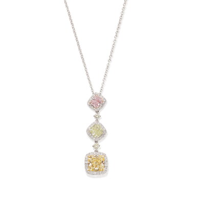 View full screen - View 1 of Lot 573. Coloured Diamond and Diamond Pendent Necklace | 彩色鑽石 配 鑽石 項鏈.