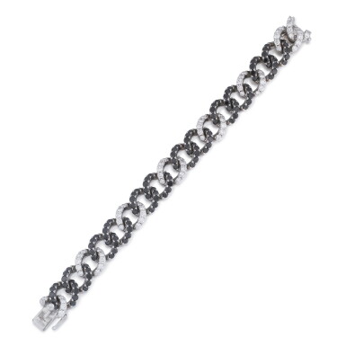 View full screen - View 1 of Lot 240. Bracelet diamant noir et diamant | Black diamond and diamond bracelet.