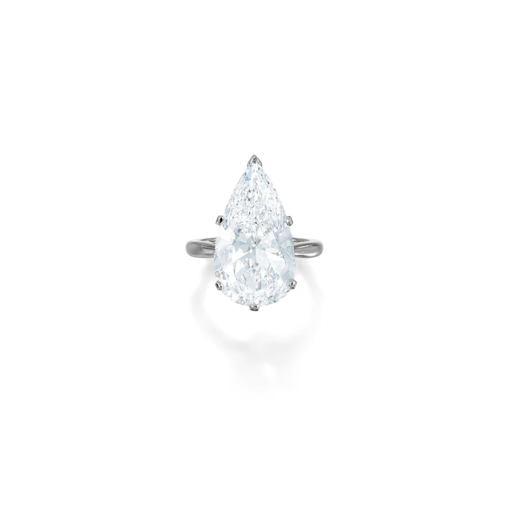 View full screen - View 1 of Lot 1663. DIAMOND RING, MONTURE CARTIER 10.07卡拉 梨形 足色 內部無瑕(IF) 鑽石 配 鑽石 戒指, 卡地亞鑲嵌 ( Monture Cartier ).