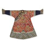 A red-ground silk kesi 'dragon' robe, Qing dynasty, 19th century | 清十九世紀 紅地緙絲雲龍紋吉服