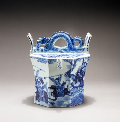 View full screen - View 1 of Lot 208. A blue and white octagonal 'warriors' teapot, China for the Vietnamese court, 19th century | 十九世紀 外銷安南青花人物故事圖八方茶壺.