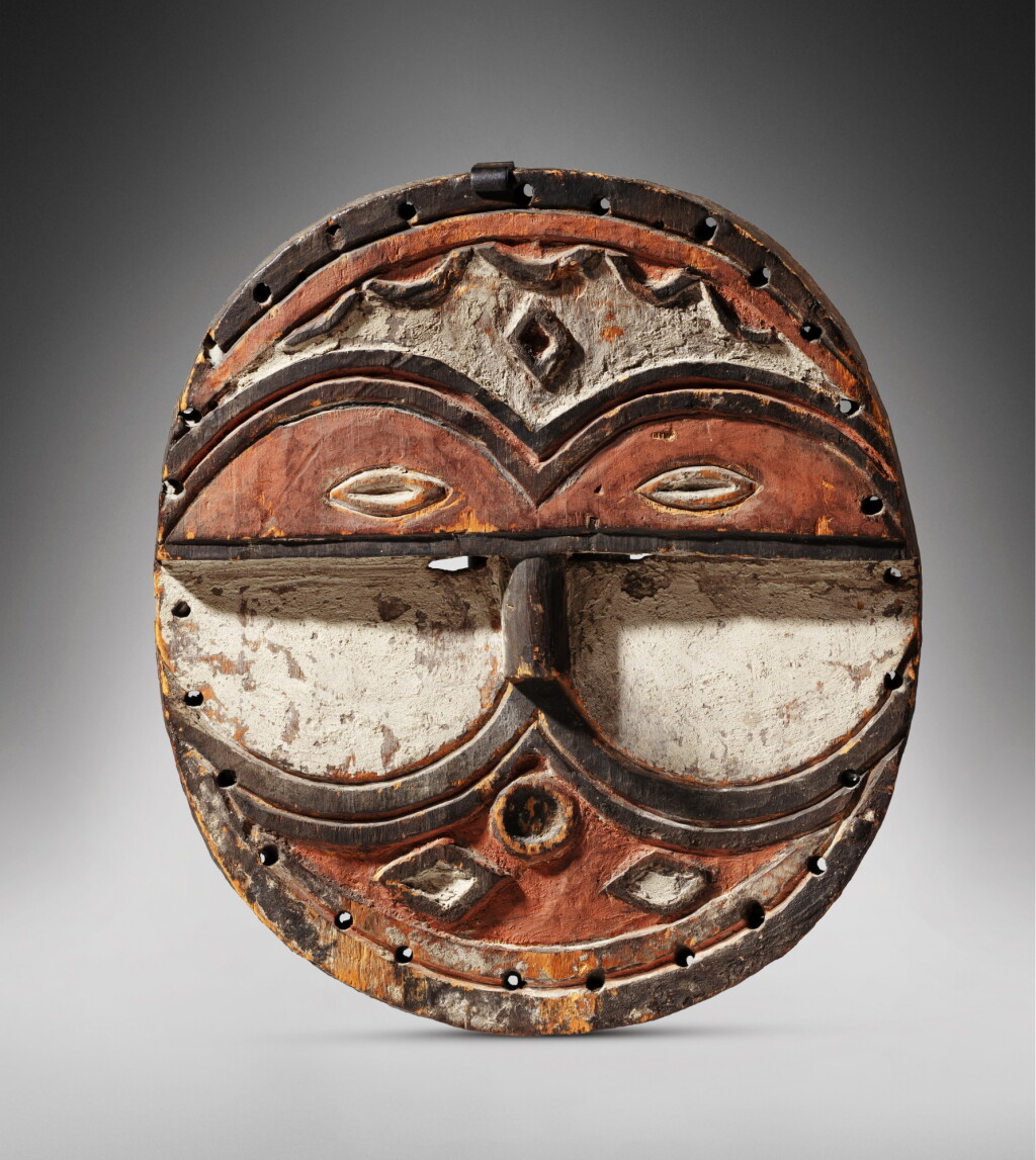 View full screen - View 1 of Lot 168. Masque, Téké / Tsayé, République Démocratique du Congo | Teke / Tsaye mask, Democratic Republic of the Congo.