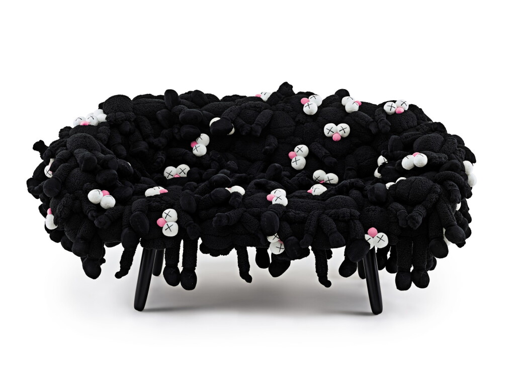 View full screen - View 1 of Lot 603. KAWS & FERNANDO AND HUMBERTO CAMPANA KAWS & 費納多·坎帕納及阿貝托·坎帕納 |KAWS SOFA BLACK KAWS 沙發(黑).