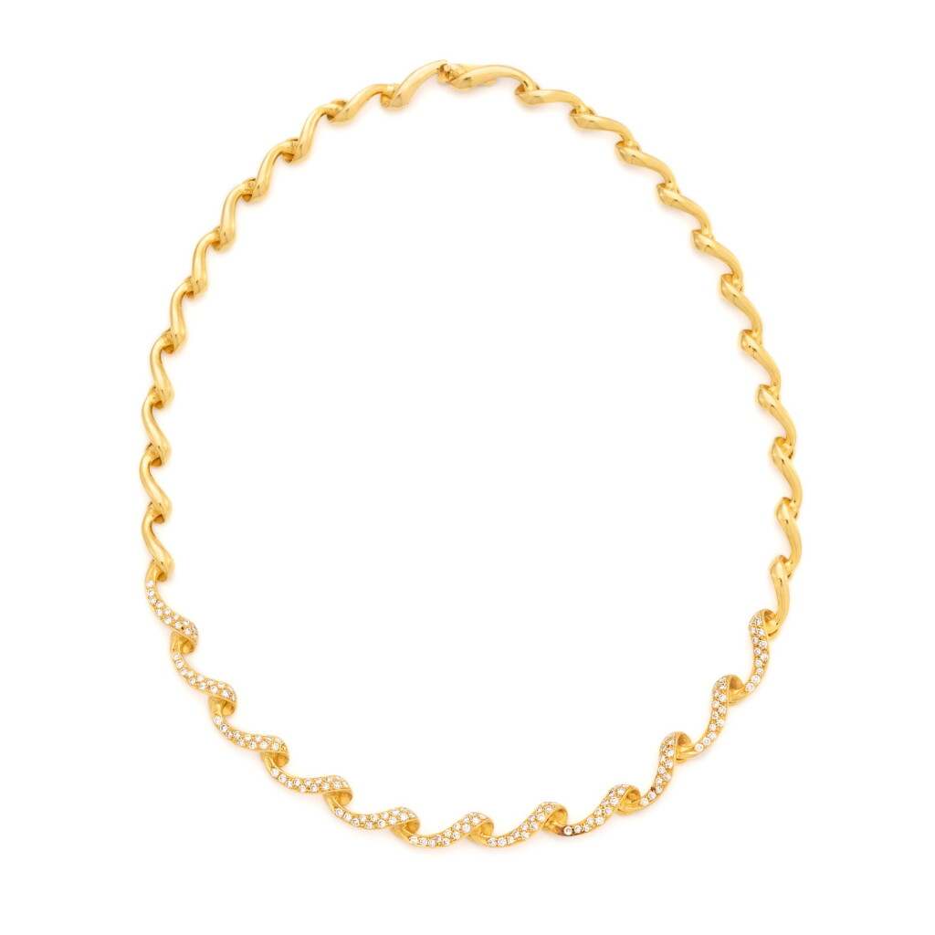 View full screen - View 1 of Lot 26. Diamond necklace.