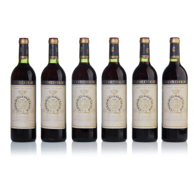 View full screen - View 1 of Lot 15. Château Gruaud Larose 1982 (12 BT).