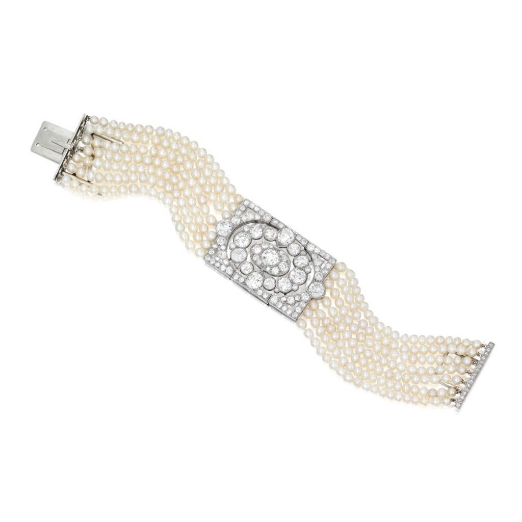 View full screen - View 1 of Lot 504. PEARL AND DIAMOND BRACELET, CARTIER | 珍珠配鑽石手鏈,卡地亞.