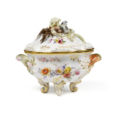 View full screen - View 1 of Lot 37. A Meissen Soup Tureen and Cover, Circa 1900.