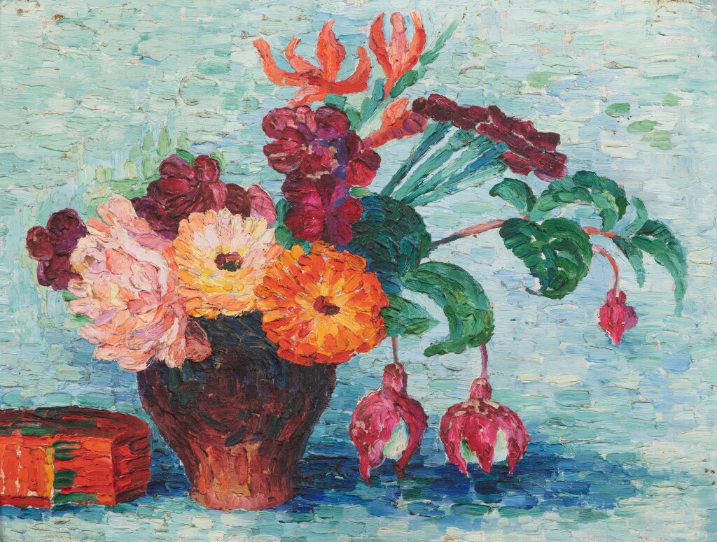 View full screen - View 1 of Lot 218. Vase de fleurs.