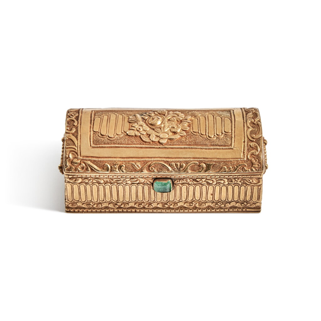 View full screen - View 1 of Lot 106. A Jeweled Gold Snuff Box, Mexican or possibly Guatemalan, Early 19th Century .