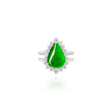 View full screen - View 1 of Lot 609. Jadeite and Diamond Ring | 天然翡翠 配 鑽石 戒指.