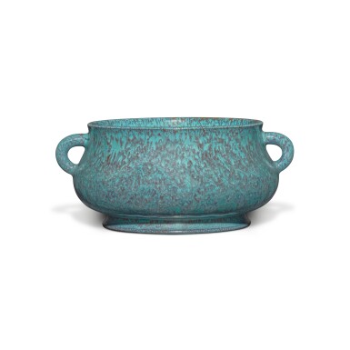 View full screen - View 1 of Lot 13. A robin's egg-glazed censer, Seal mark and period of Yongzheng | 清雍正 爐鈞釉雙耳爐 《大清雍正年製》款.