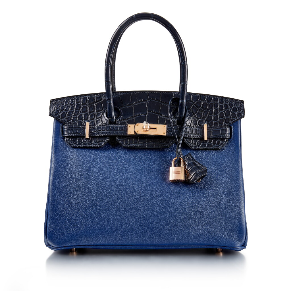 View full screen - View 1 of Lot 8379. Bleu Saphir Novillo and Bleu Marine Matte Alligator Birkin Touch 30 Rose Gold Hardware, 2020 | 愛馬仕寶石藍 Novillo 小牛皮拼海水藍啞光短吻鱷皮30公分 Birkin Touch 柏金包,配鍍玫瑰金金屬件,2020年.
